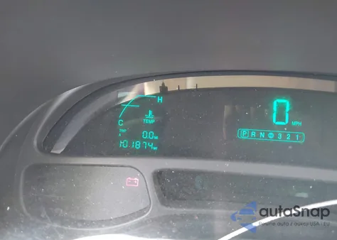 2001 Cadillac Deville Standard z USA, uszkodzony, nr VIN 1G6KD54Y31U257628